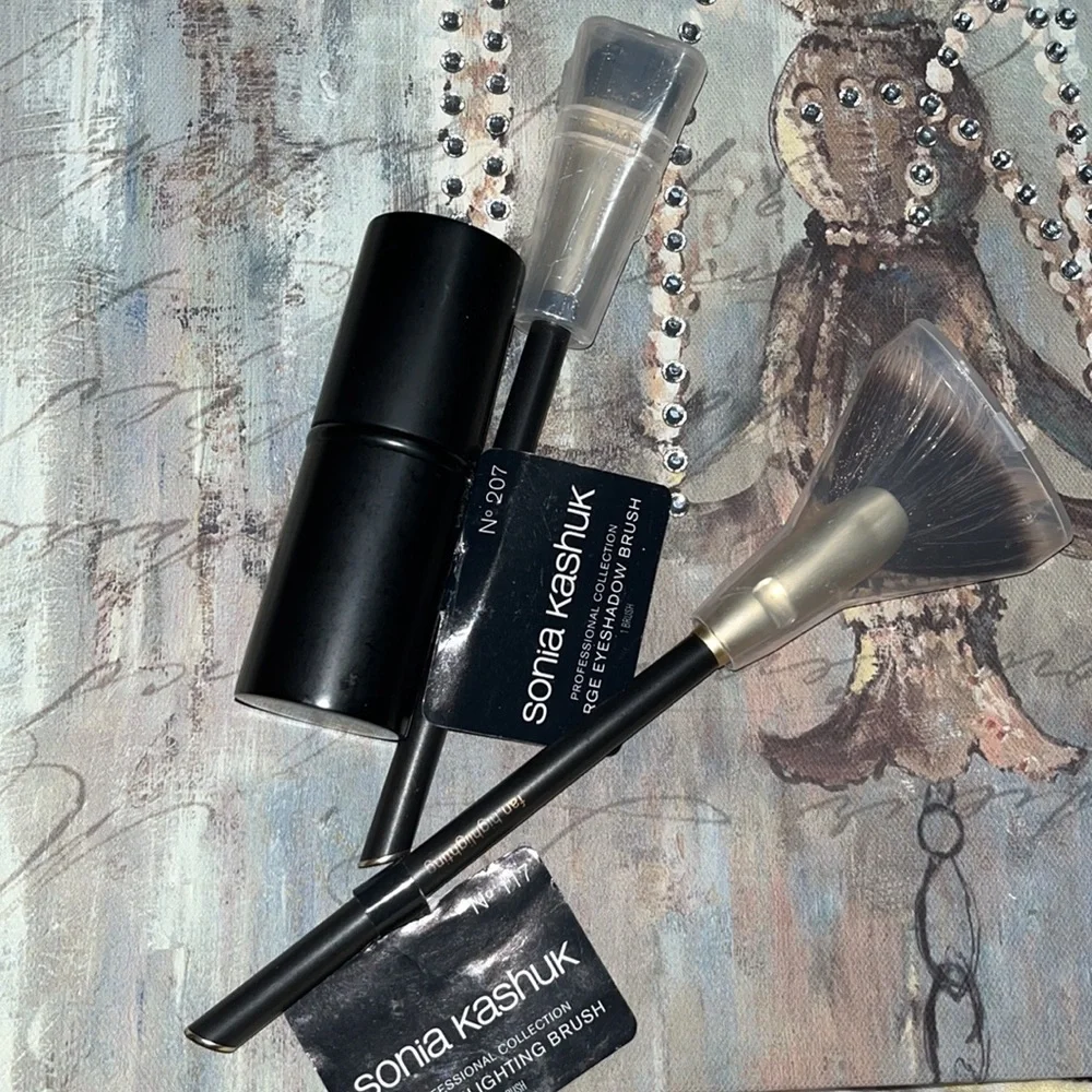 💋🖌🧖🏼‍♀️•⚫️ Sonia Kashuk x Brush It Up Vibes• 🖌💎🖌
